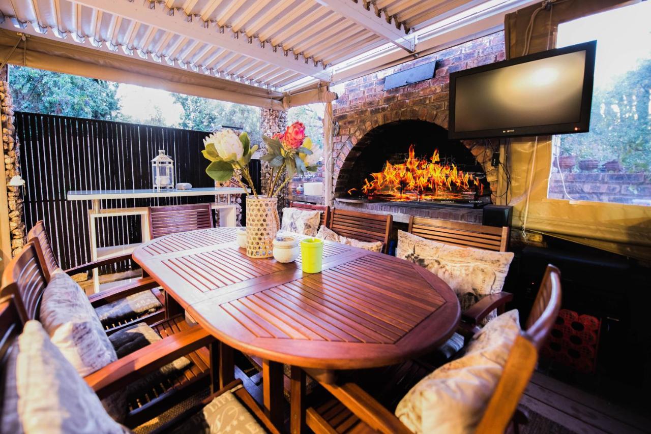 Cottonwood Guesthouse Oasis Блоемфонтейн Екстериор снимка
