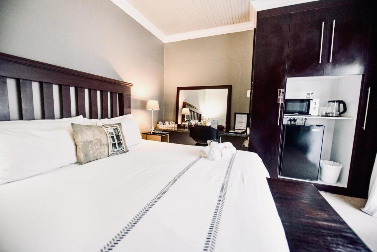 Cottonwood Guesthouse Oasis Блоемфонтейн Екстериор снимка