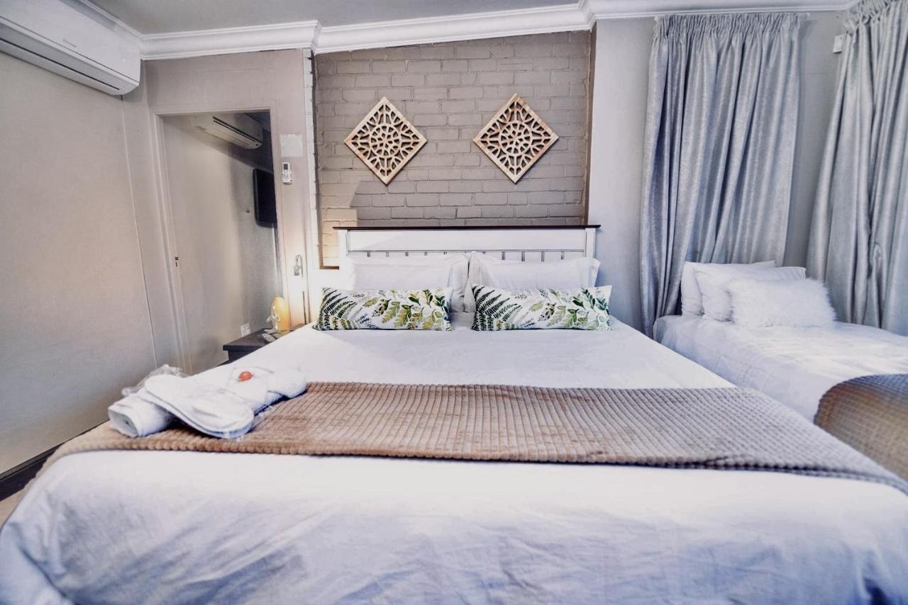 Cottonwood Guesthouse Oasis Блоемфонтейн Екстериор снимка